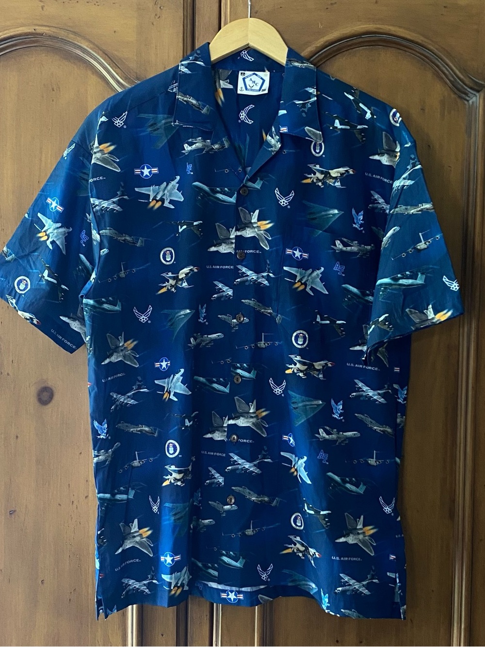 AMC Shirt Large U.S. Air Force Airplane Military Camp Hawaiian Style
